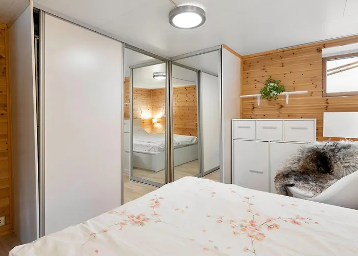 Проживание в семье In Cozy 7 Min Walk From The Center